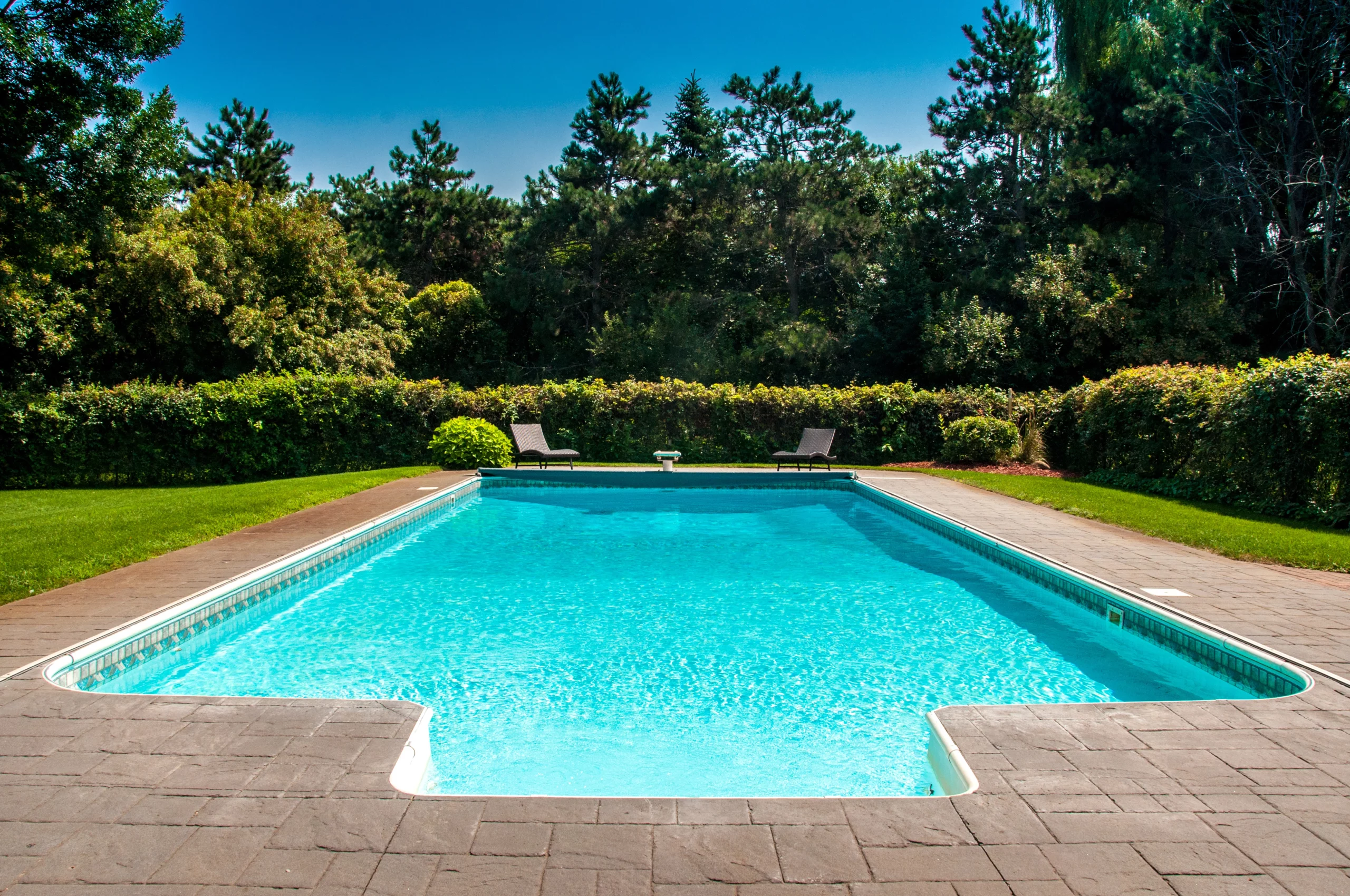 AdobeStock_280112608 équipements piscine bassin d’arcachon